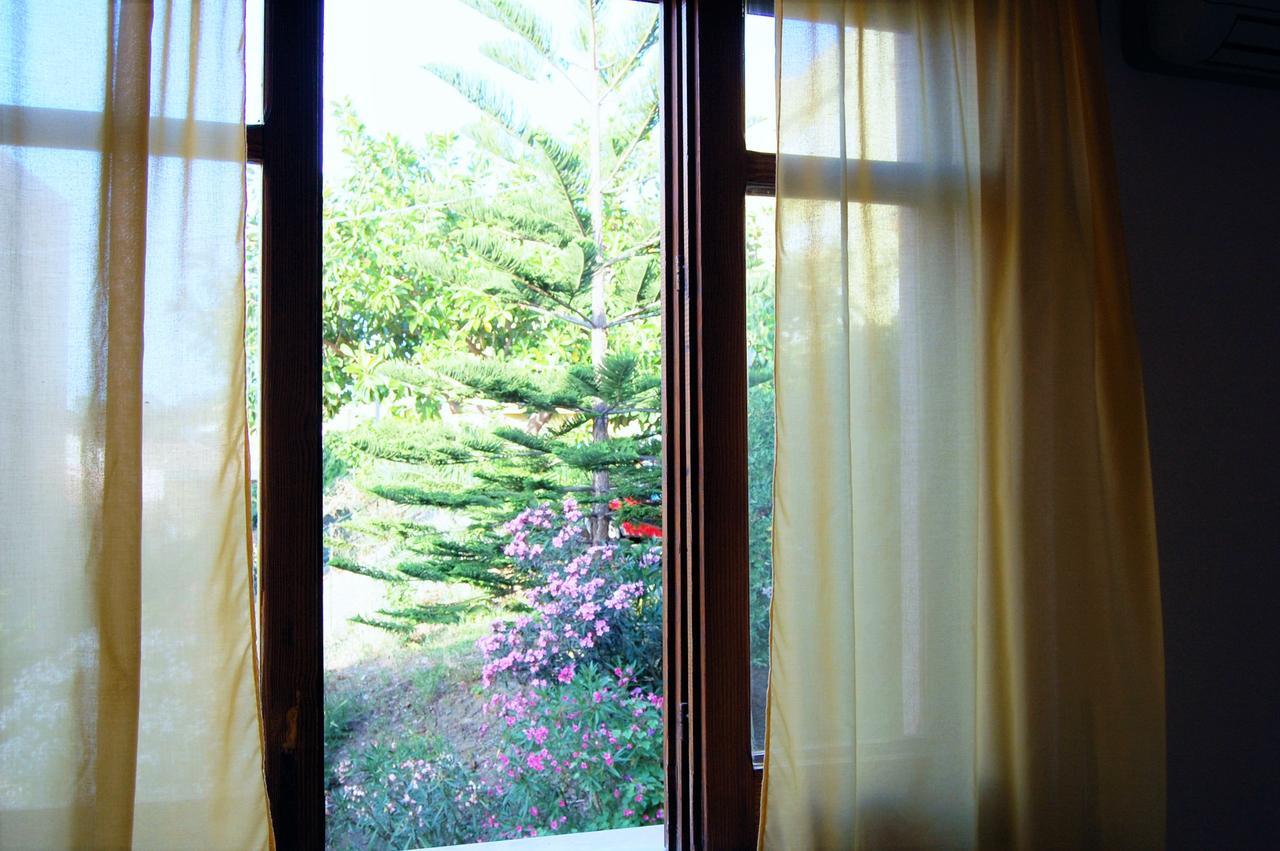 Delle Rose Bed and Breakfast Cefalù Exteriör bild