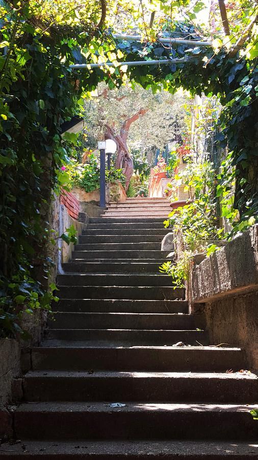 Delle Rose Bed and Breakfast Cefalù Exteriör bild