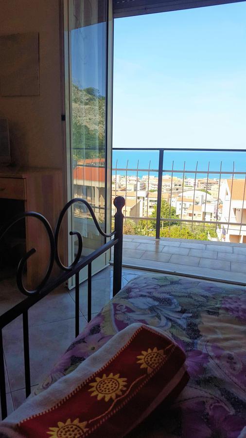 Delle Rose Bed and Breakfast Cefalù Exteriör bild